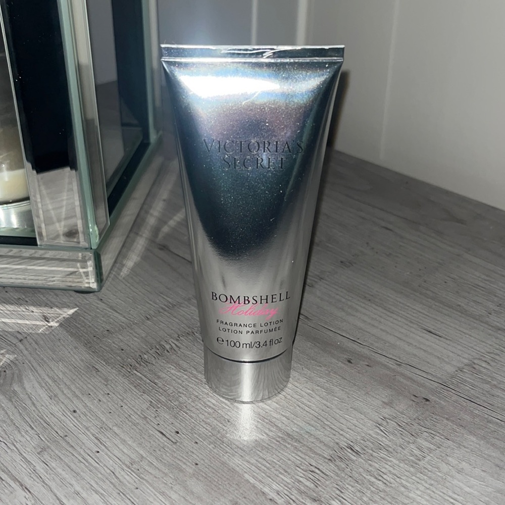 Victoria’s Secret Bombshell Holiday Fragrance Lotion.